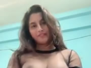 Indische Schönheit Titten Show