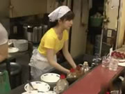 Besonderer Service in japanischen Sushi-Restaurants